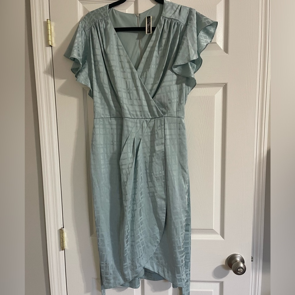 Julian Taylor mint green pleated dress size 10